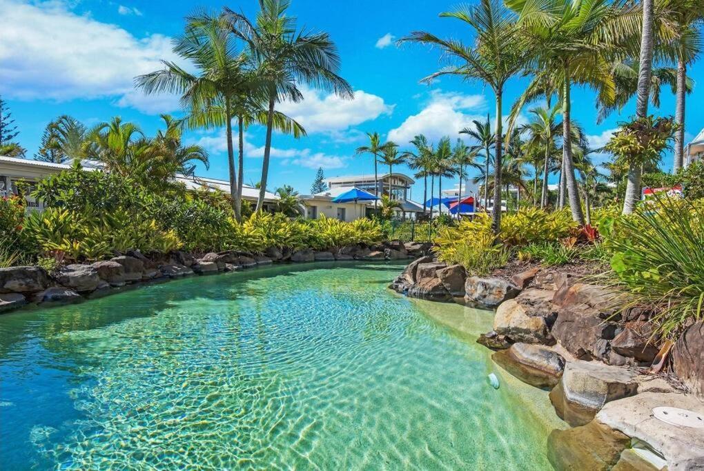 Alex Heads Beachfront Resort King Bed Studio Room Alexandra Headland Exterior foto